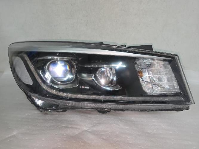 Headlight Right (RH) Kia Carnival (2018)