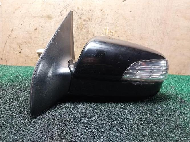 Side Mirror Left (LH) Kia Sorento (2003–2007)