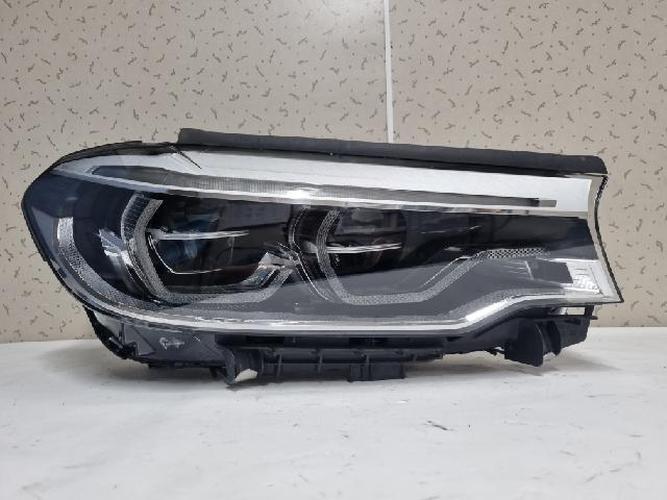 Фара передняя правая BMW 5 Series (2019–2020)
