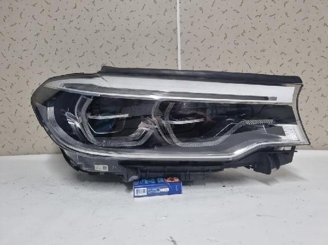 Headlight Right (RH) BMW 5 Series (2020)