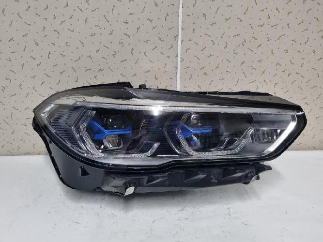 Фара передняя правая BMW X Series (2021–2022)