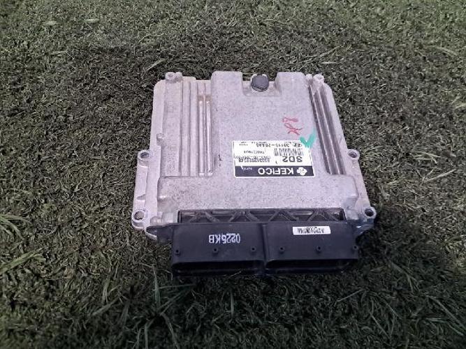 Engine Control Unit (ECU) Hyundai Elantra (2013)