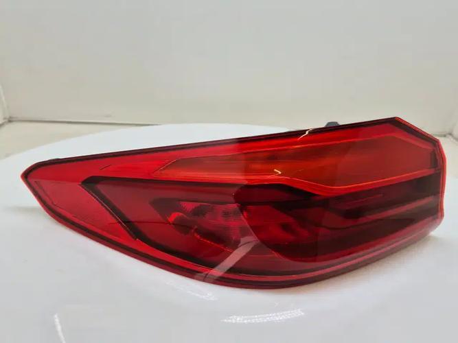 Tail Light Left (LH) Outer (fender) BMW 5 Series (2021)