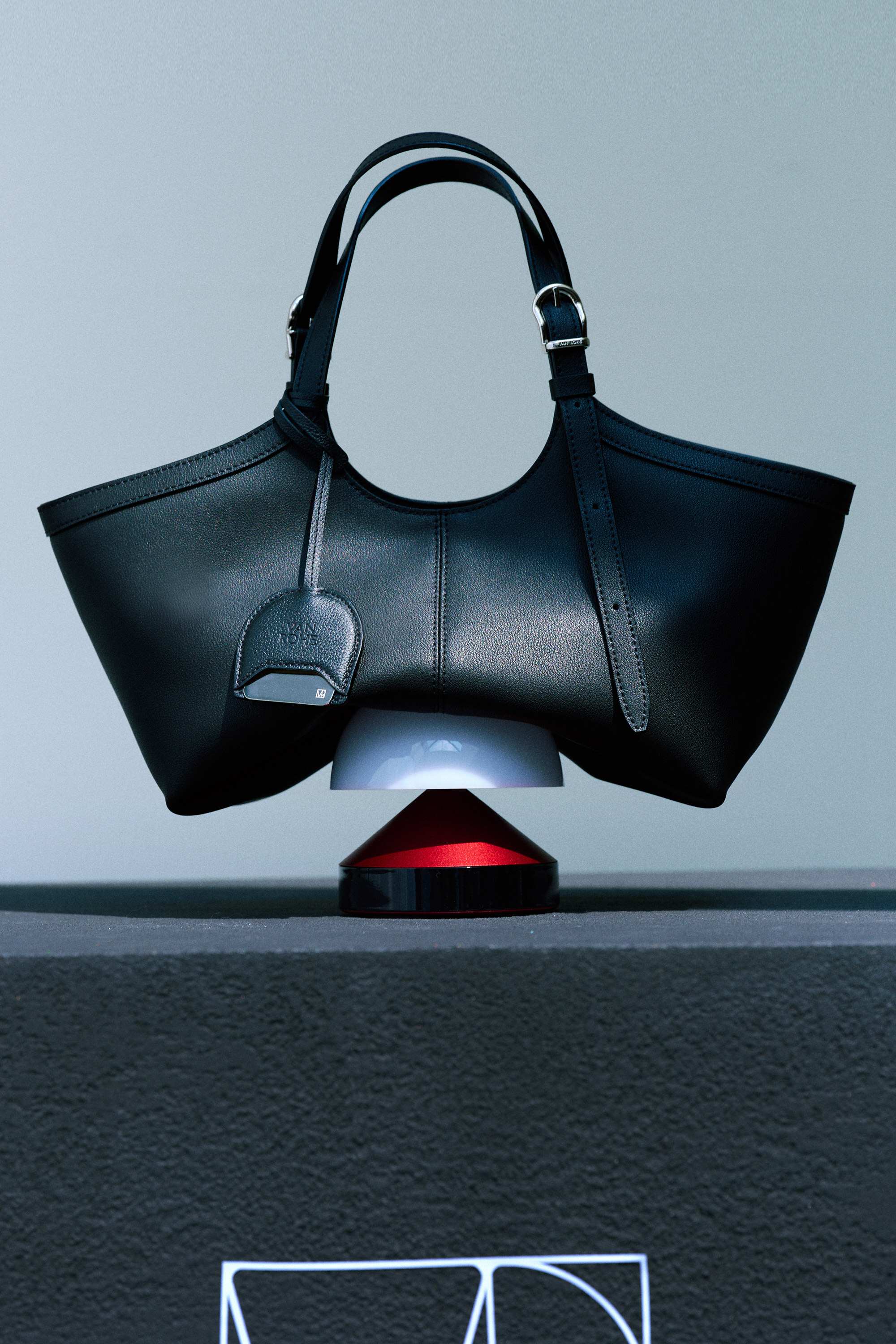 VAN ROHE★ Hue Shoulder ★3色 Shop - - REV - VAN ROHE