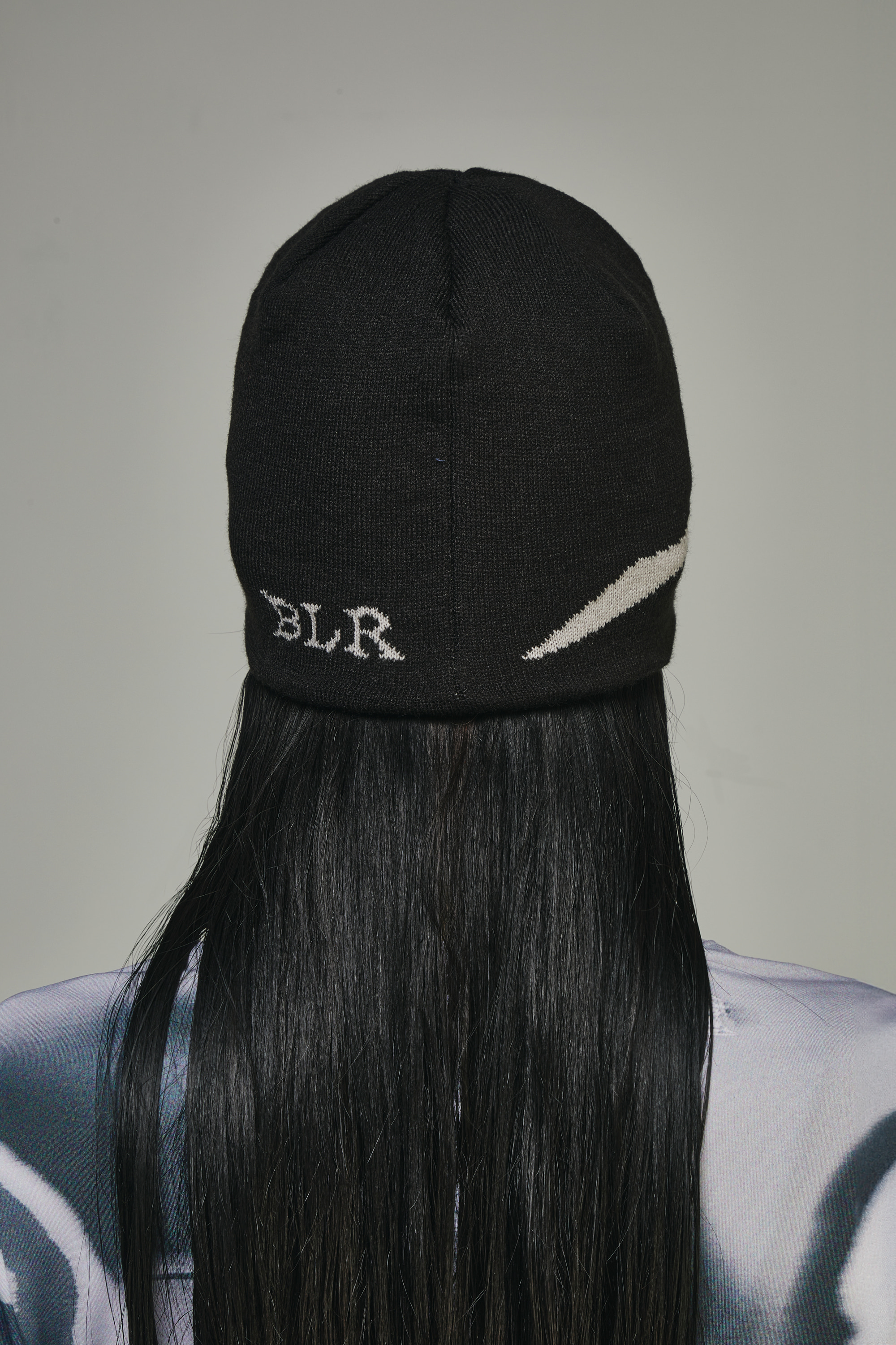 【BLR】BLR Curved Logo Beanie Ivory 비엘알(BLR) BLR Curved Logo Beanie Ivory - 사이즈 & 후기