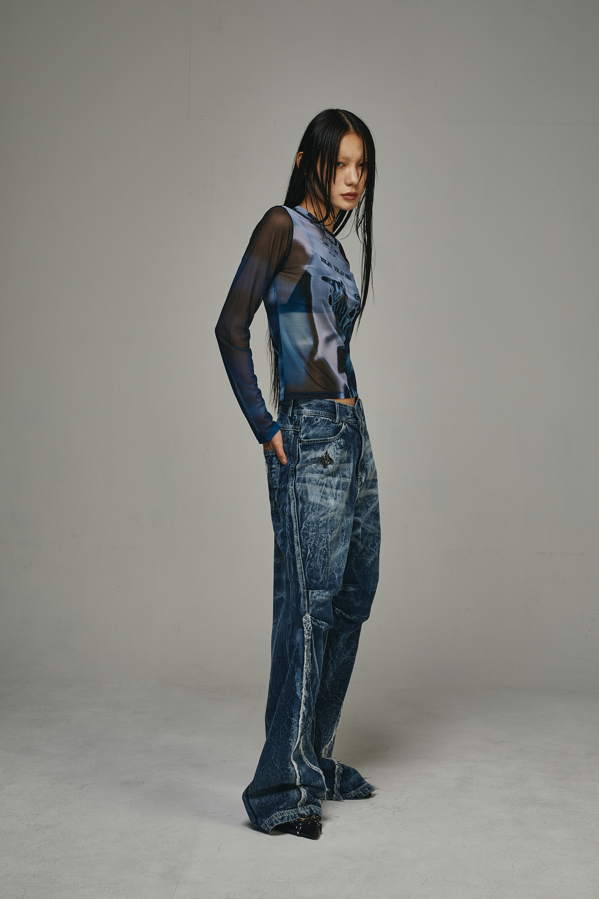 【BLR】CURVED Navy Denim Pants 비엘알(BLR) Curved Navy Denim Pants - 사이즈 & 후기 | 무신사