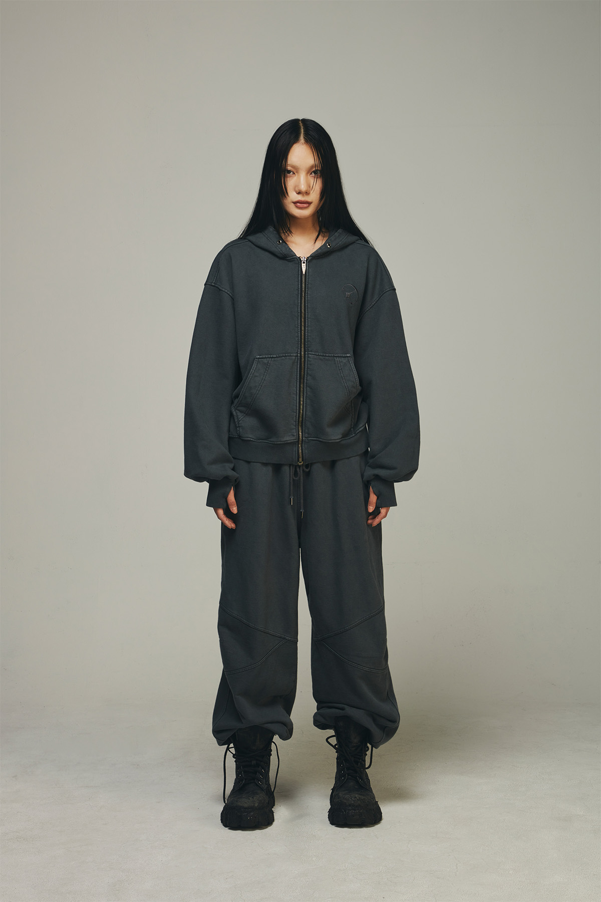 MUSINSA公式 | BLR Dyed Circle Logo Over-fit Hoodie Zip-up