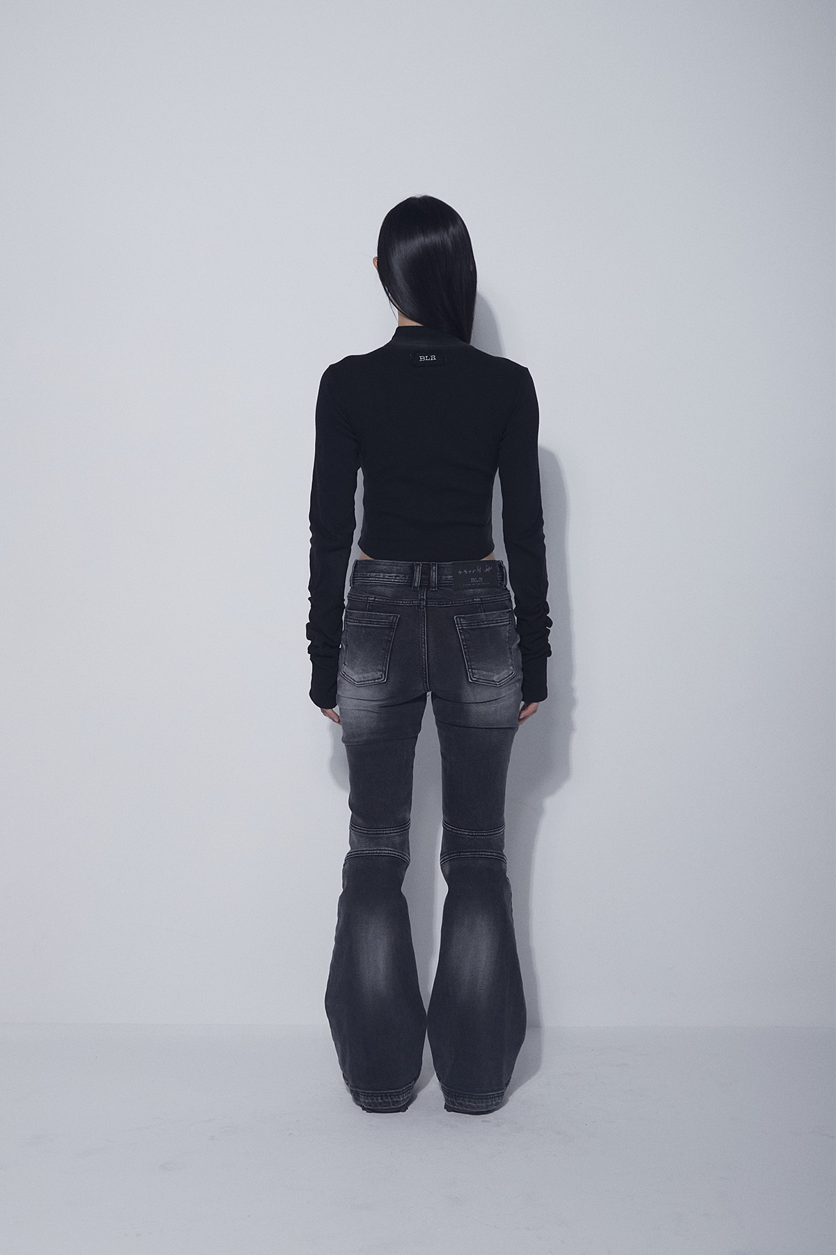 【BLR】Embossed Wave Washing Boots Cut Denim Pants Grey EMBOSSED WAVE WASHING BOOTS CUT DENIM PANTS GREY (W) - BLR