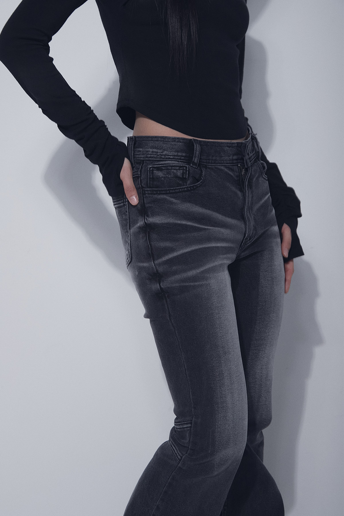 【BLR】Embossed Wave Washing Boots Cut Denim Pants Grey EMBOSSED WAVE WASHING BOOTS CUT DENIM PANTS GREY (W) - BLR