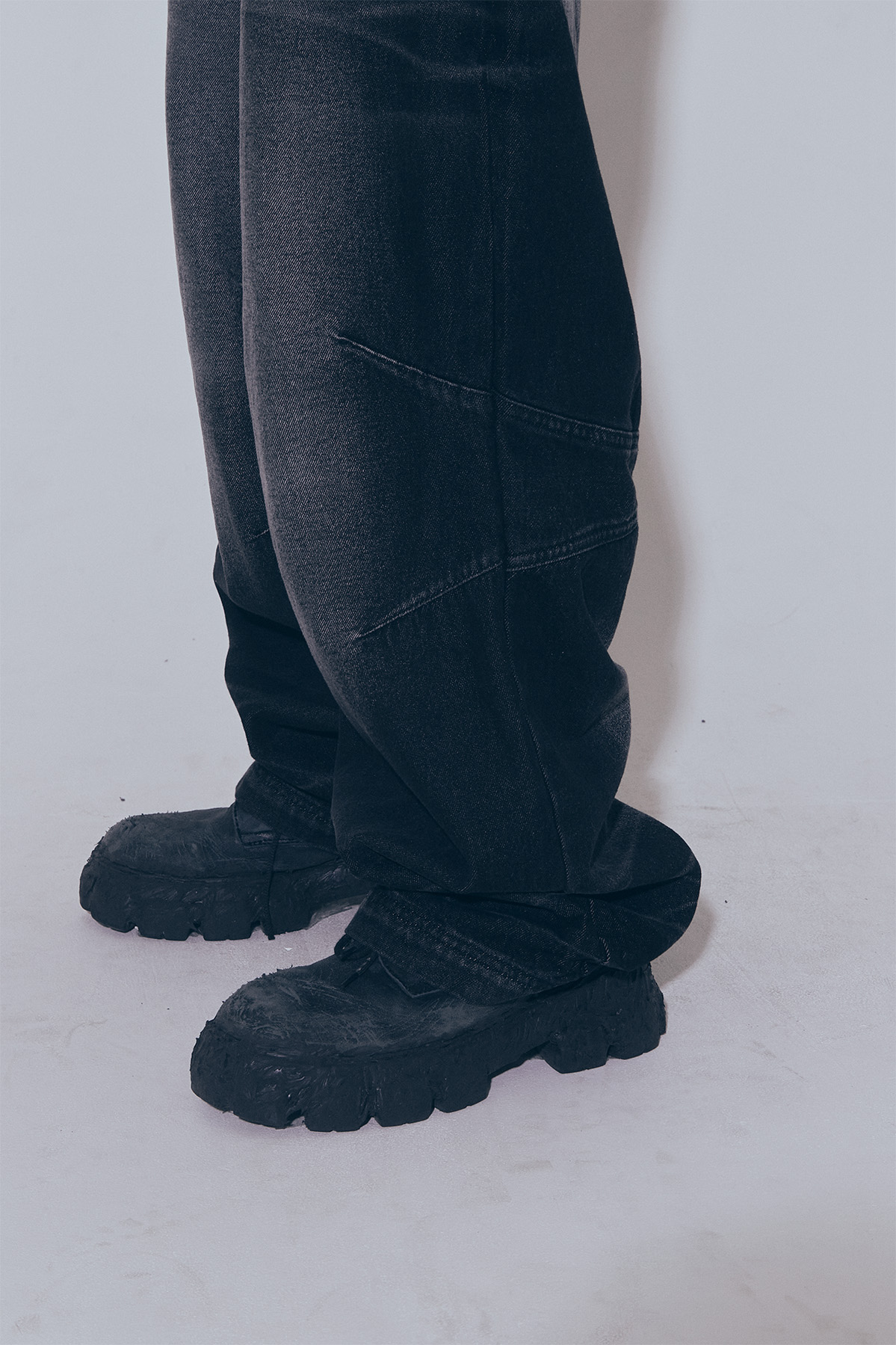 BLR ■ Embossed Wave Washing Wide Denim Pants MUSINSA | BLR Embossed Wave Washing Wide Denim Pants Black