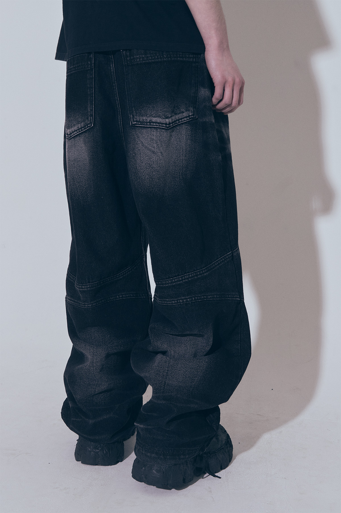 BLR ■ Embossed Wave Washing Wide Denim Pants MUSINSA | BLR Embossed Wave Washing Wide Denim Pants Black