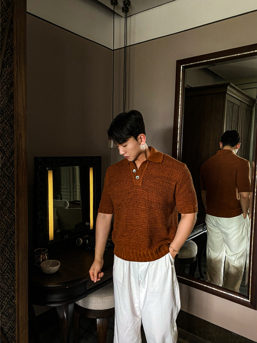 반팔 티셔츠 모델 착용 이미지-S1L57