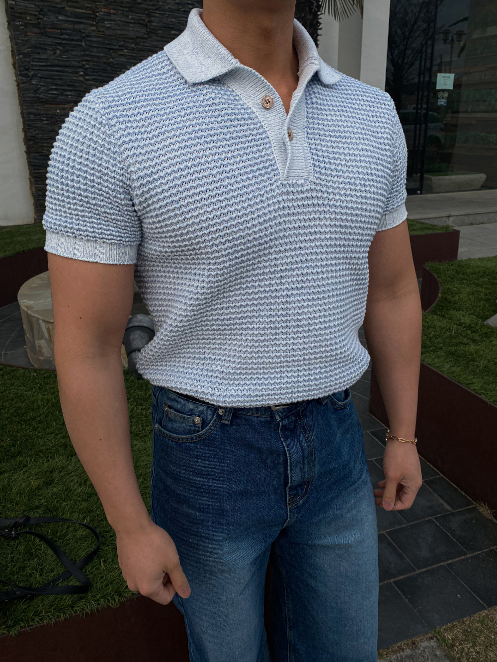 반팔 티셔츠 모델 착용 이미지-S1L89