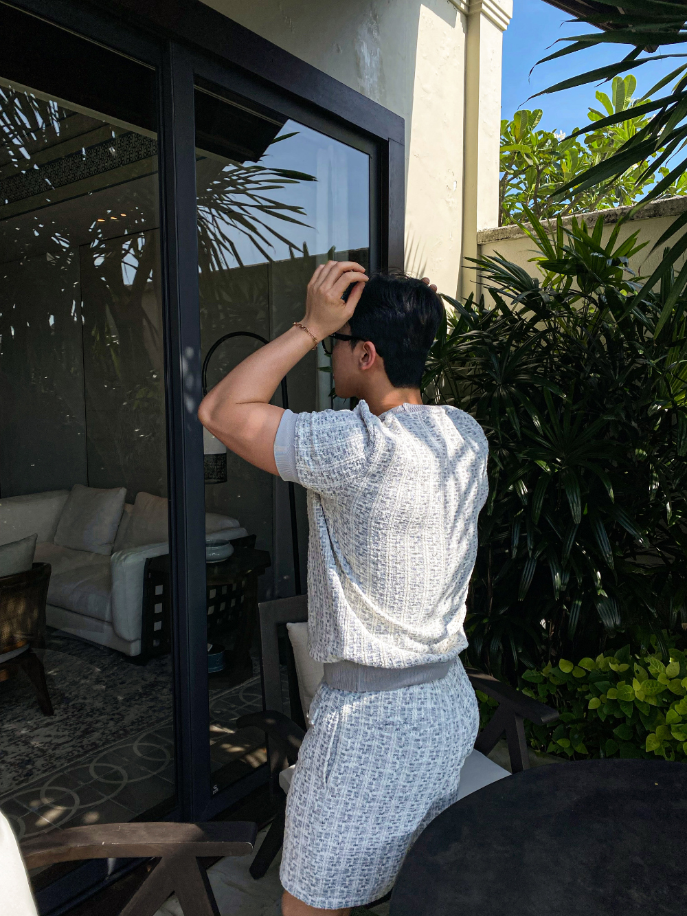 드레스 모델 착용 이미지-S2L14