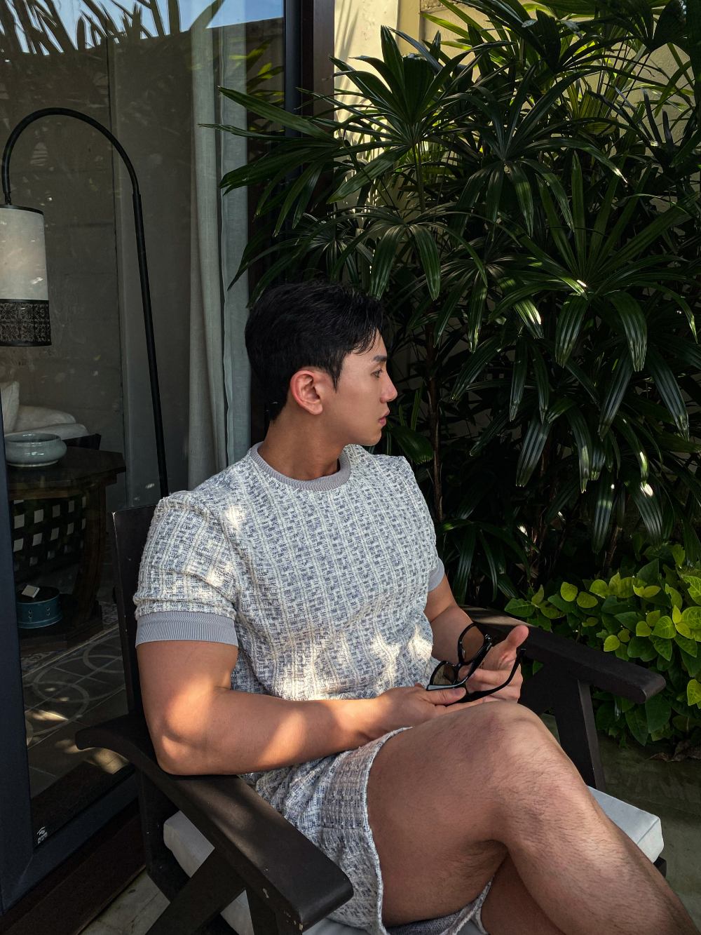 드레스 모델 착용 이미지-S2L6