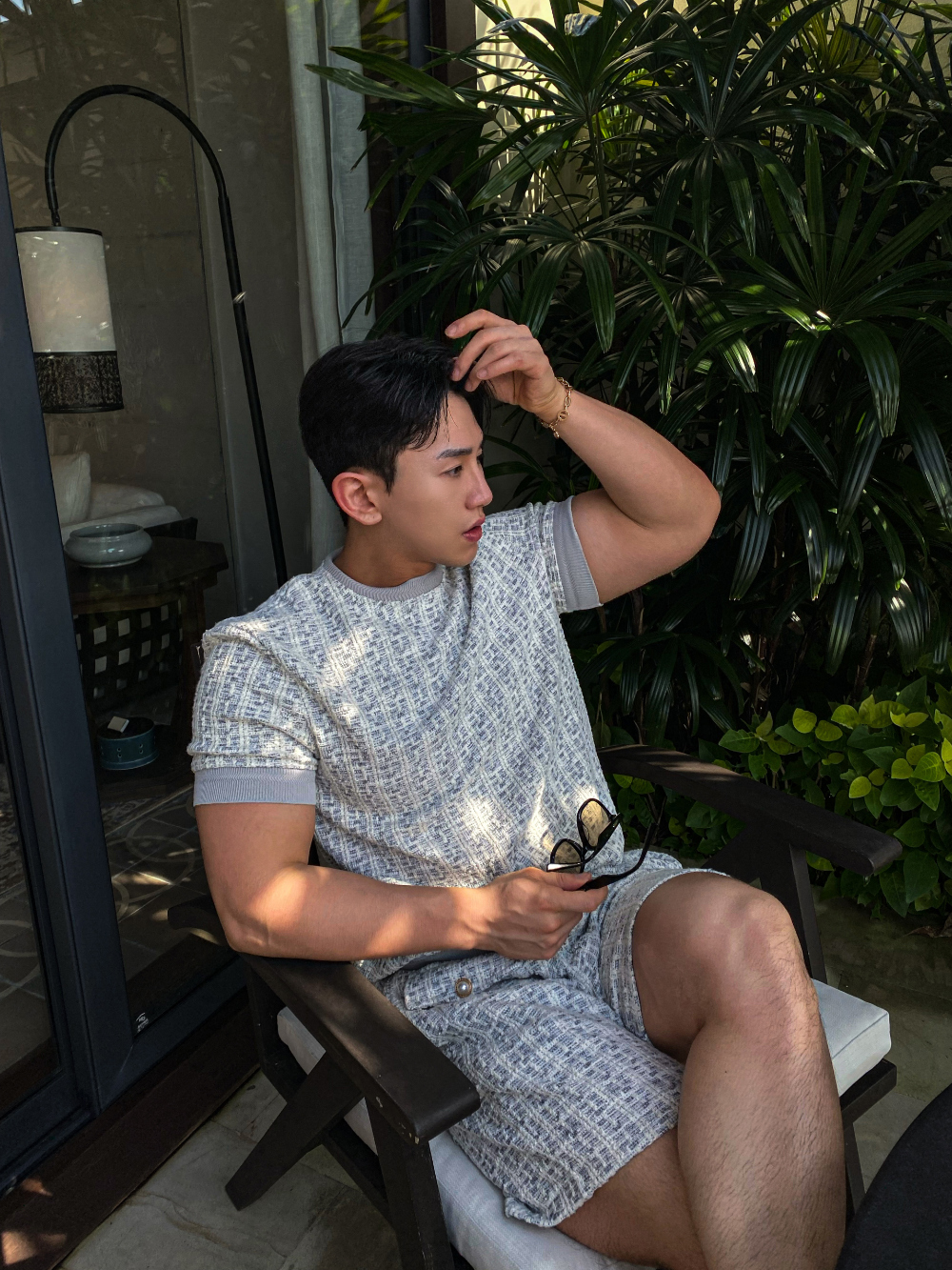 드레스 모델 착용 이미지-S2L8