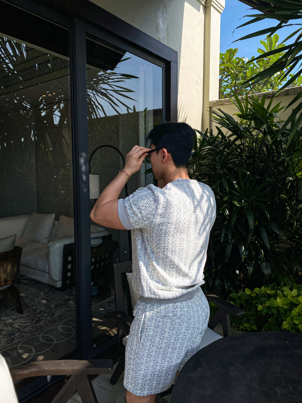 드레스 모델 착용 이미지-S2L13