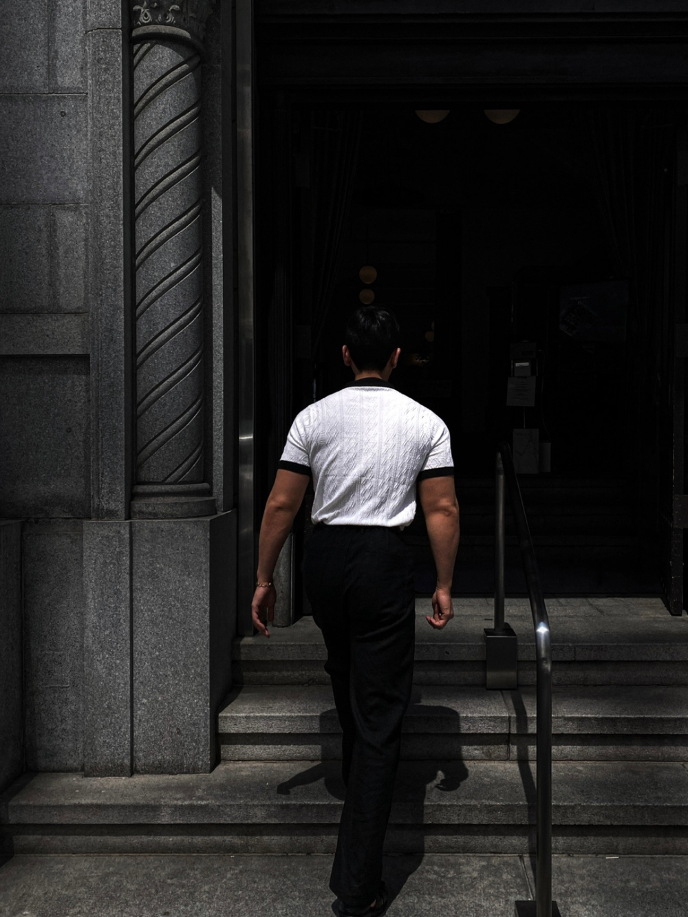 短袖T卹模特兒穿著圖片 - S1L32