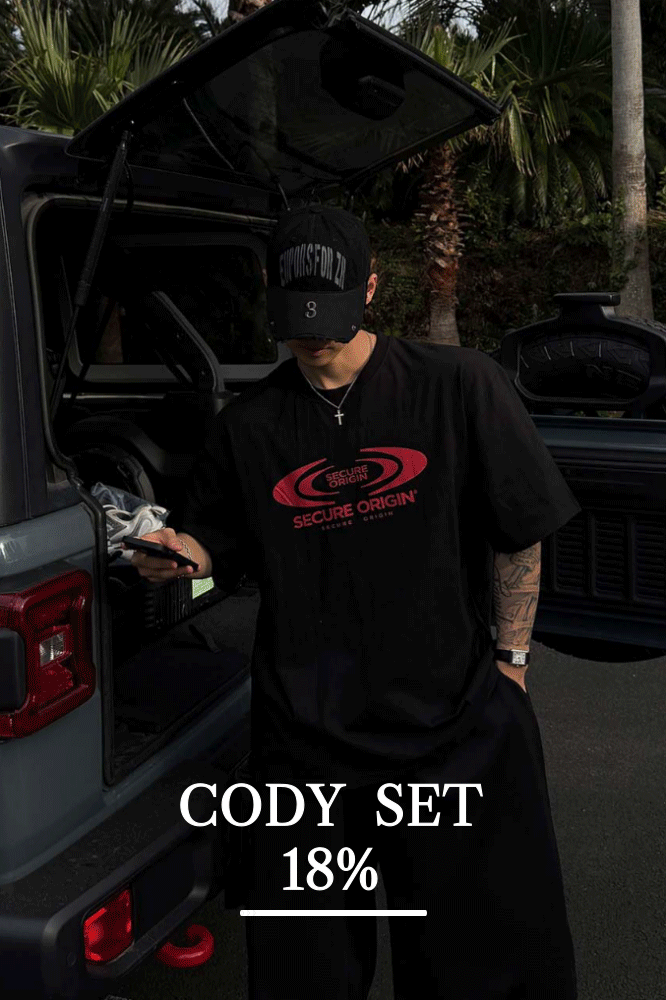 [CODY SET] 옌 서큘 프린팅 오버핏 반팔티 + ONLY IYEN 셀린 언더 스냅 버뮤다 팬츠
